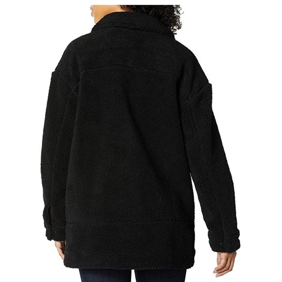 NWT Levi's Women's Oversized Long Sherpa Trucker Jacket Black Size M $180 2D112 - Picture 2 of 2